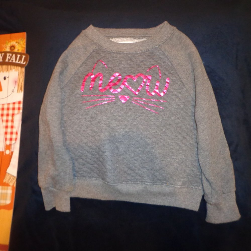 3/$10 Girls Epic Threads Sweatshirt